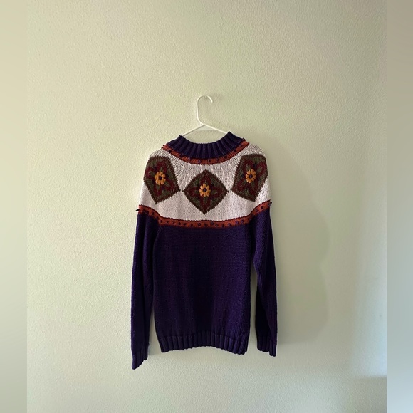 Vintage Van Heusen For Her Sweater | Size medium - Picture 2 of 6